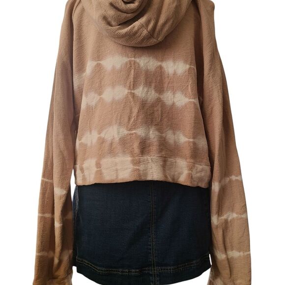 Fourteenth & 9th Women's Size Large Relaxed Fit Cropped Hoodie Sweatshirt TieDye - Picture 2 of 6